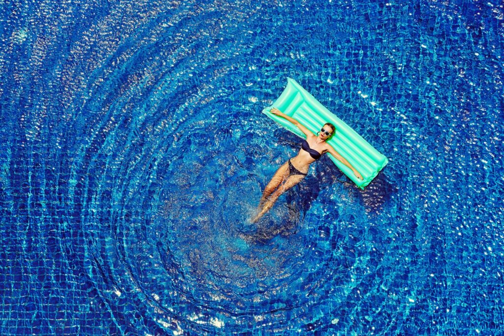 Riverview pool heating